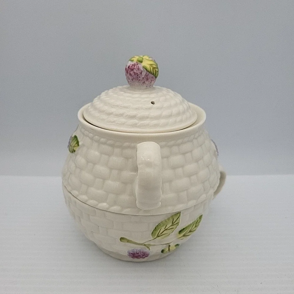 Belleek Teapot Tea for One‎ w/Stackable Cup Basket Weave Fruits of the Forest